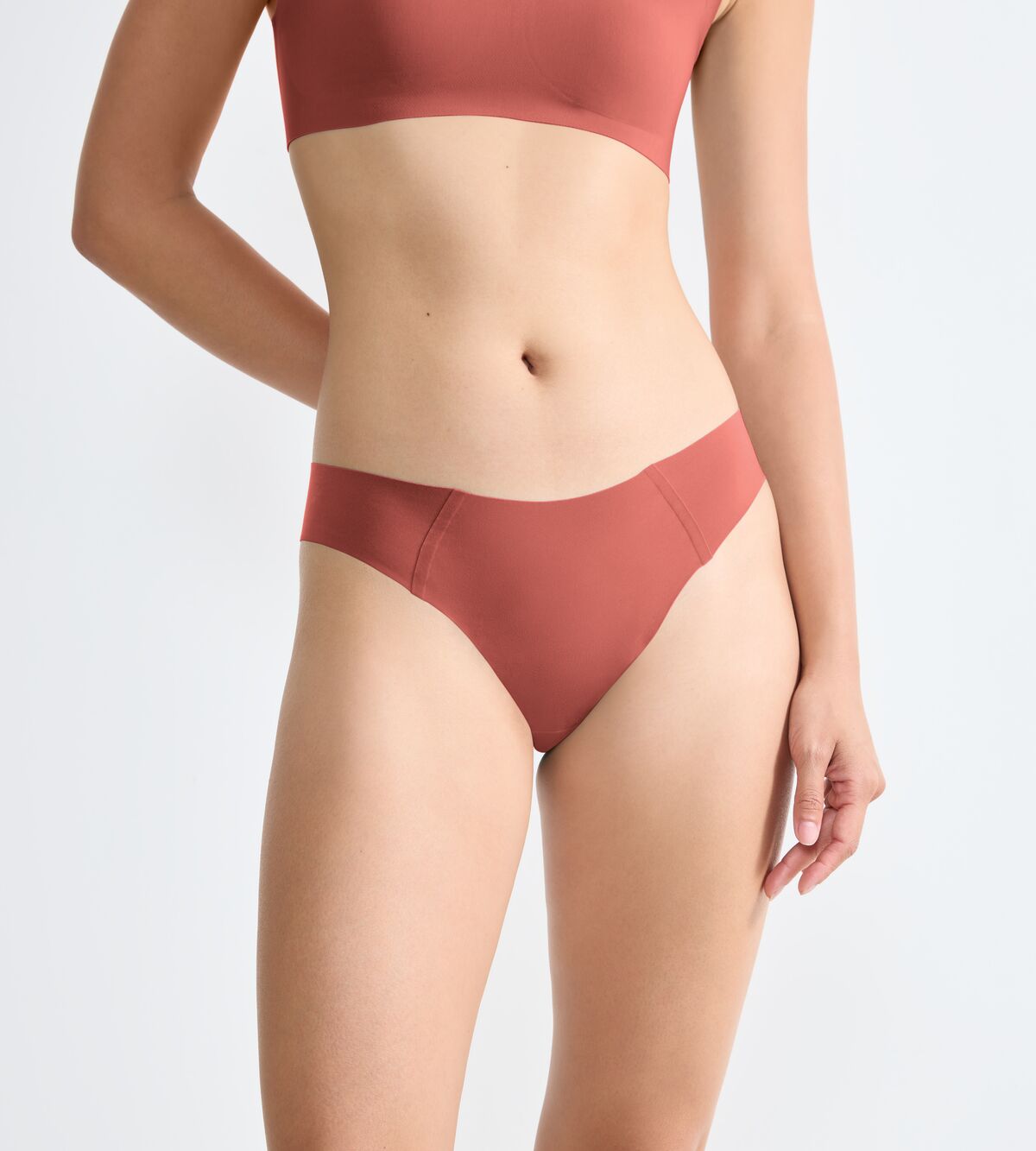 Triumph sloggi ZERO Feel 2.0 Tiny tanga
