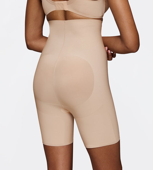 Triumph BMU Illusion Curve Super HW Mid-Thigh