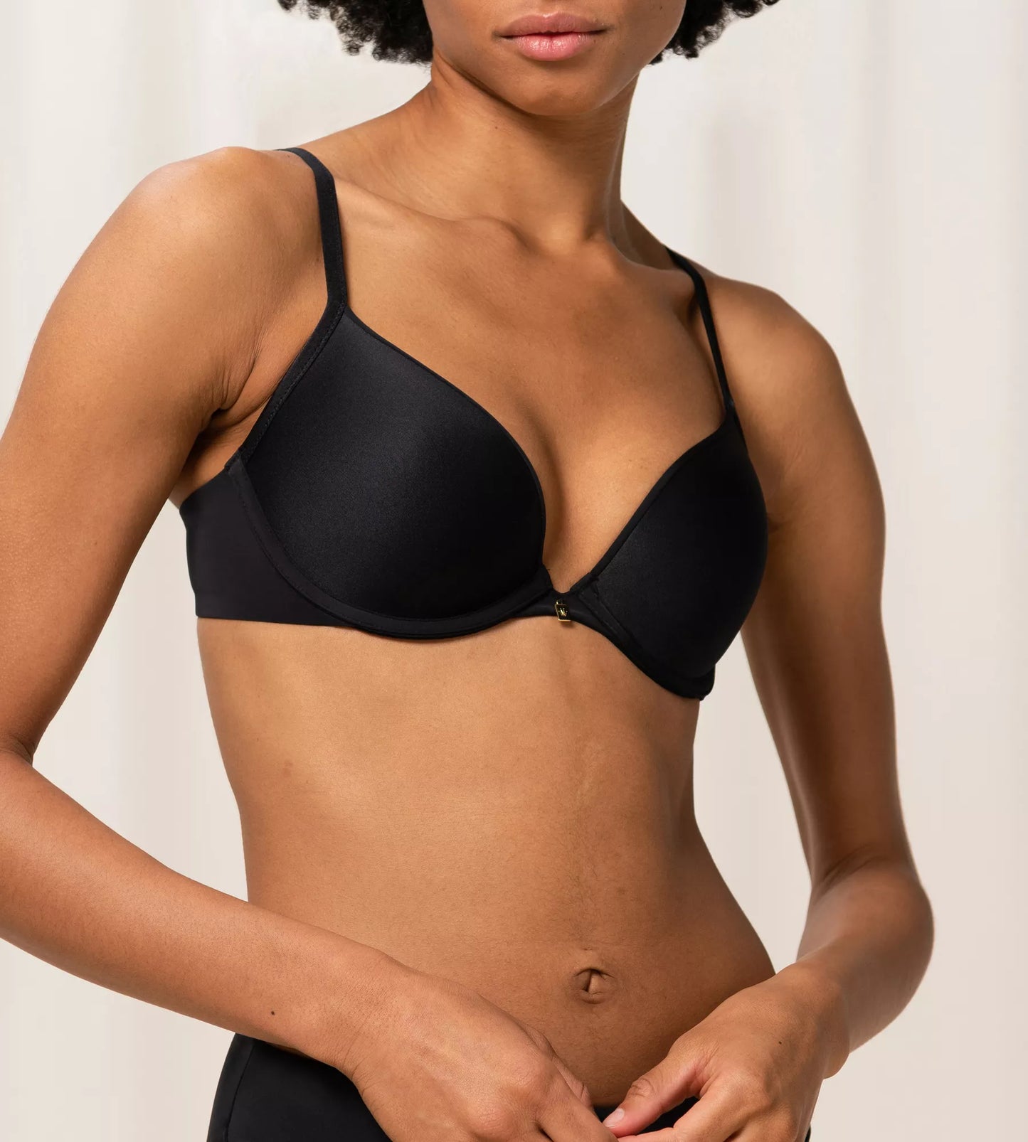 Triumph Body Make-Up Essentials WHU