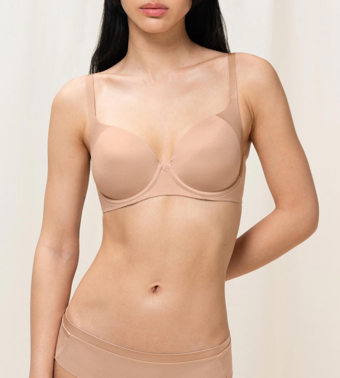 Triumph Body Make-up Soft Touch WP EX