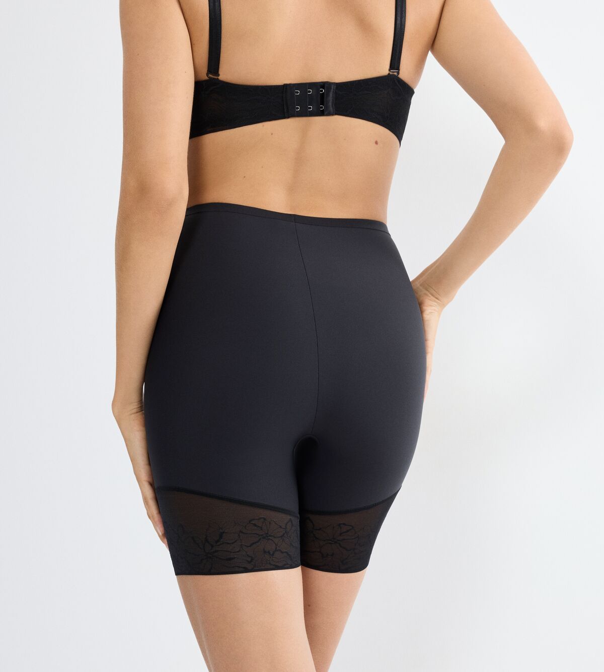 Triumph Comfort Contour Mid-Thigh Panty