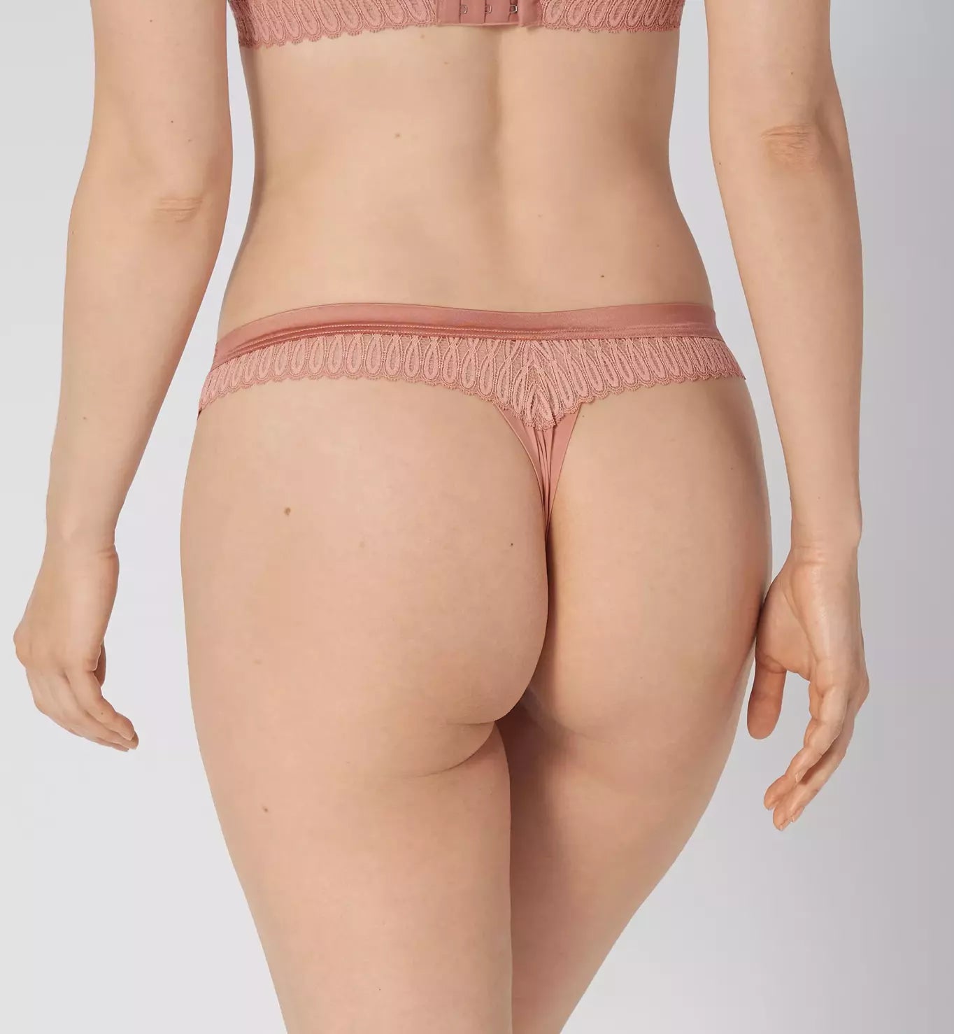 Triumph Aura Spotlight High Leg String